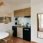 Le Domaine De La - De Dans Un Cadre Enchanteur * イエール