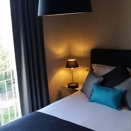 Le Domaine De La - De Dans Un Cadre Enchanteur *