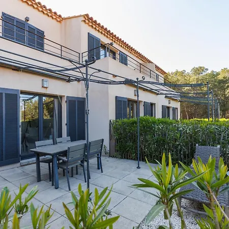 Appartement Le Domaine De La - De Dans Un Cadre Enchanteur Hyères