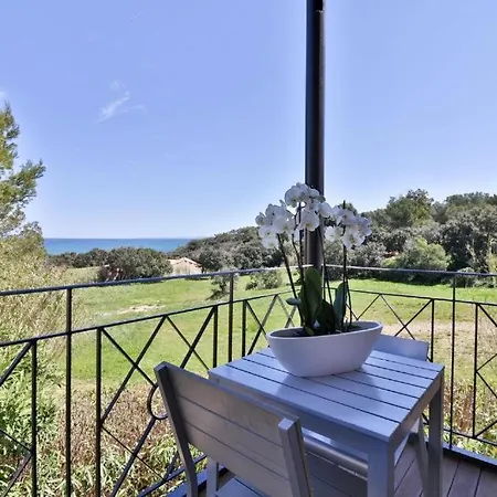 Appartement Le Domaine De La - De Dans Un Cadre Enchanteur Hyères