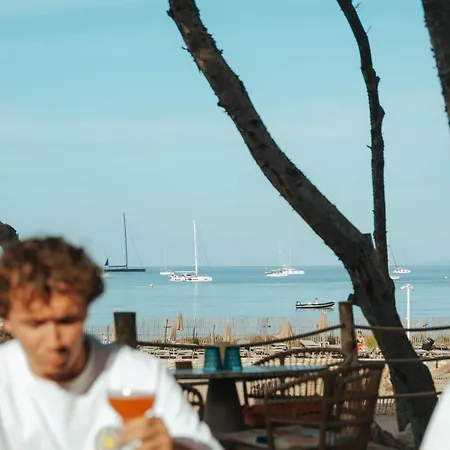 Le Domaine De La - De Dans Un Cadre Enchanteur *