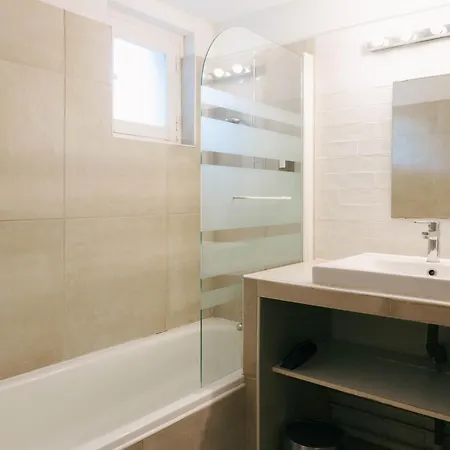 Le Domaine De La - De Dans Un Cadre Enchanteur Appartement