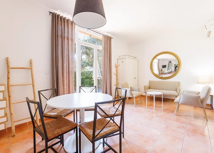 Le Domaine De La - De Dans Un Cadre Enchanteur Appartamento Hyères