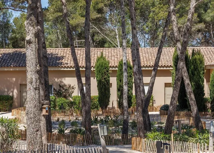 Daire Le Domaine De La - De Dans Un Cadre Enchanteur *