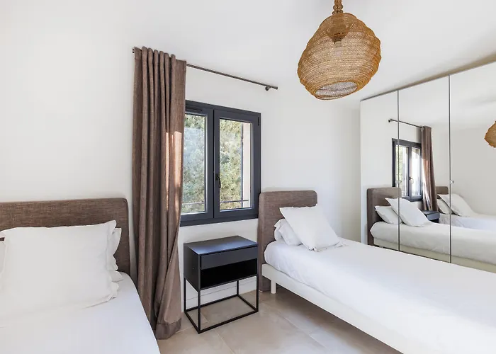 Le Domaine De La - De Dans Un Cadre Enchanteur