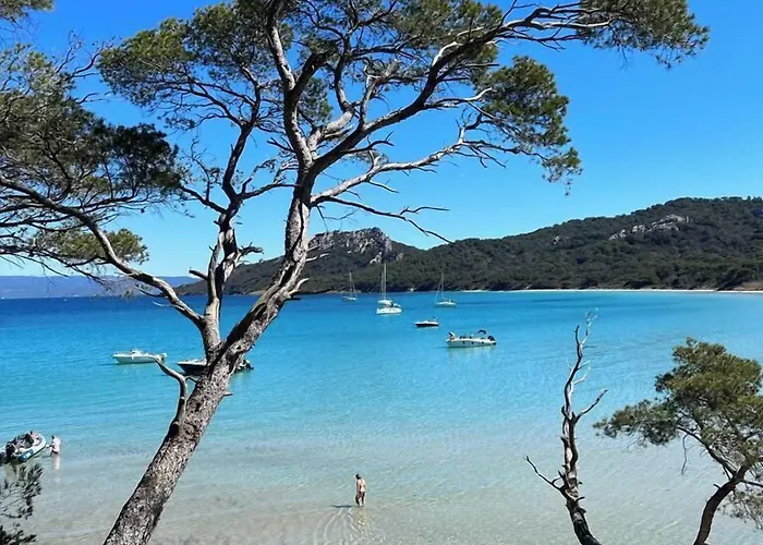 Le Domaine De La - De Dans Un Cadre Enchanteur *