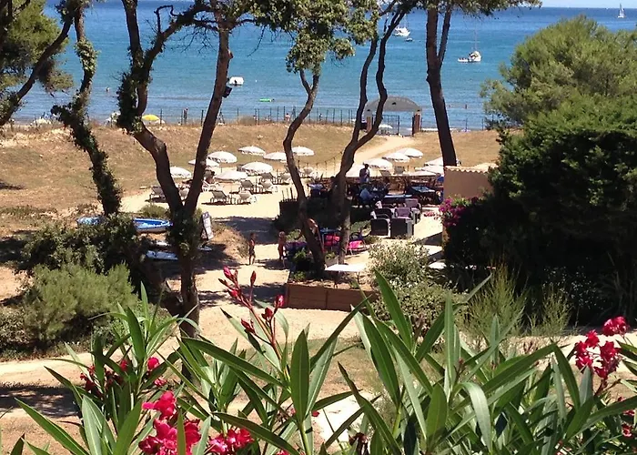 Le Domaine De La - De Dans Un Cadre Enchanteur *