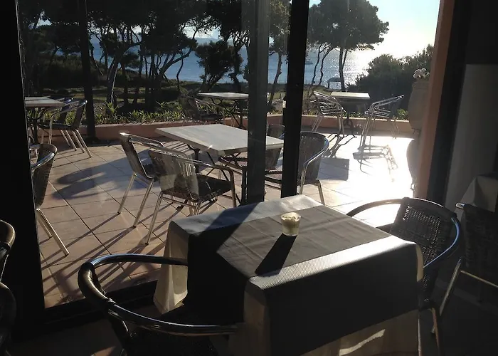 Le Domaine De La - De Dans Un Cadre Enchanteur *